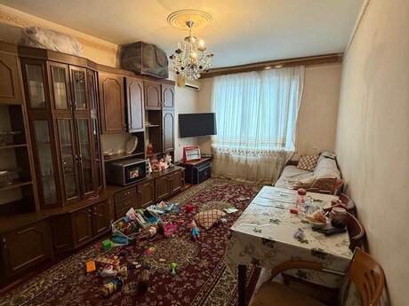 2 otaqlı köhnə tikili - Binəqədi r. - 40 m²