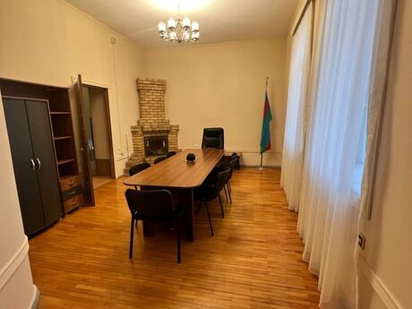 Объявление №6020914 - Баку, м. Ичеришехер, 3-комн., 80 м²