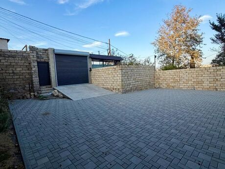 5 otaqlı həyət evi/bağ evi - Bakıxanov q. - 300 m²