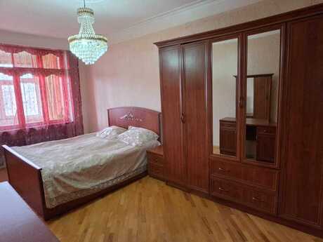3 otaqlı köhnə tikili - Bakıxanov q. - 80 m²