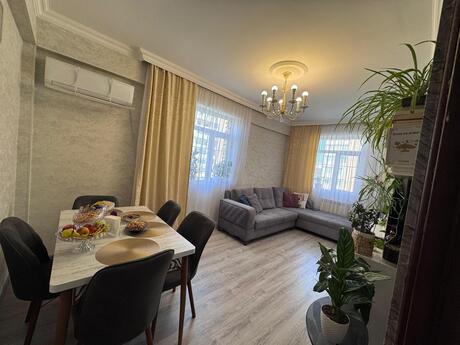 2 otaqlı köhnə tikili - Neftçilər m. - 50 m²