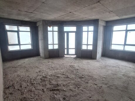 5 otaqlı yeni tikili - Ağ şəhər q. - 193 m²