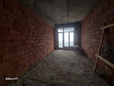 Obyekt - Ağ şəhər q. - 139 m²