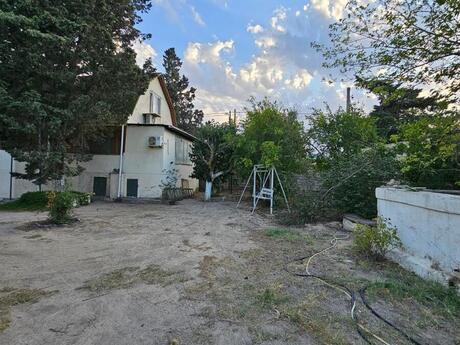 4 otaqlı həyət evi/bağ evi - Sabunçu r. - 160 m²