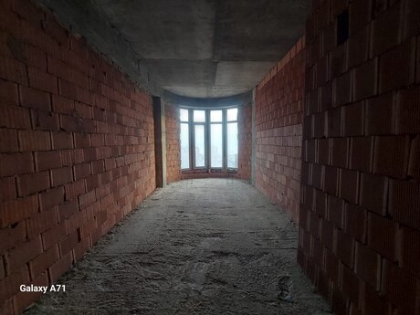 Elan №6021196 - Bakı, Ağ şəhər q., 2 otaqlı, 114 m², 2/8 mərtəbə