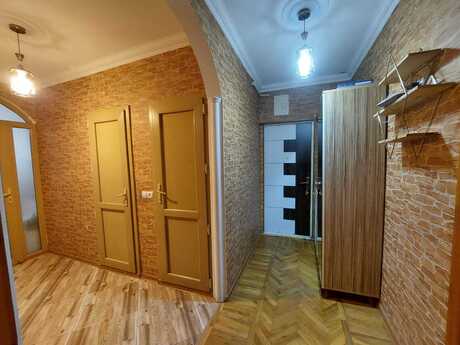 4 otaqlı köhnə tikili - Bakıxanov q. - 105 m²