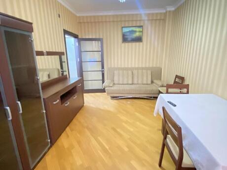1 otaqlı yeni tikili - İnşaatçılar m. - 52 m²
