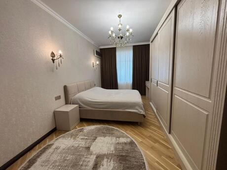 4 otaqlı yeni tikili - Nəriman Nərimanov m. - 165 m²