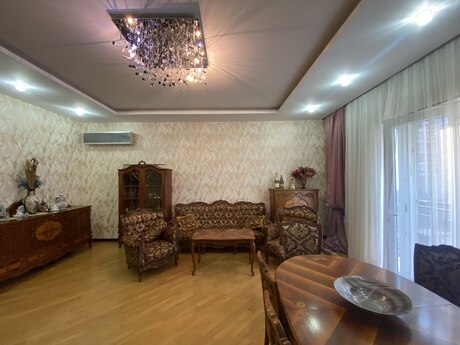 4 otaqlı yeni tikili - 28 May m. - 177 m²