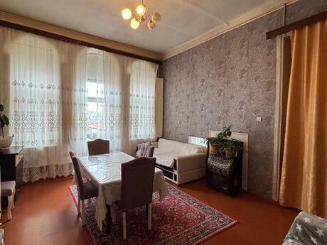 2 otaqlı köhnə tikili - Bibiheybət q. - 50 m²