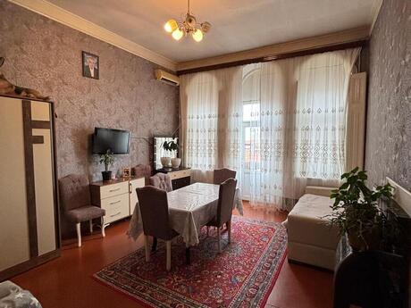 2 otaqlı köhnə tikili - Bibiheybət q. - 50 m²