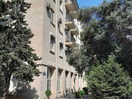 2 otaqlı köhnə tikili - 28 May m. - 60 m²