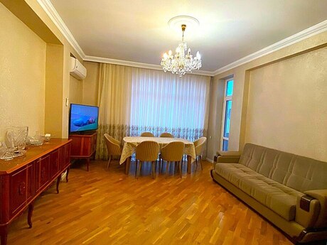 Elan №6021582 - Bakı, Nəriman Nərimanov m., 2 otaqlı, 90 m², 17/19 mərtəbə