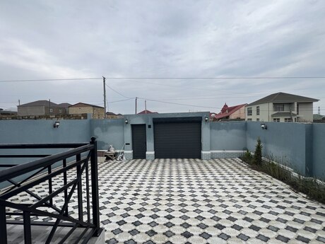 4 otaqlı həyət evi/bağ evi - Masazır q. - 140 m²