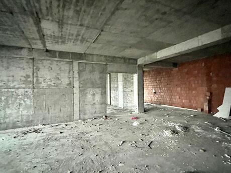 4 otaqlı yeni tikili - Azadlıq Prospekti m. - 190 m²