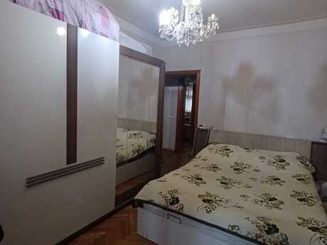 5 otaqlı köhnə tikili - Azadlıq Prospekti m. - 120 m²