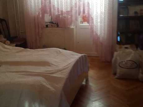 2 otaqlı köhnə tikili - Səbail r. - 80 m²