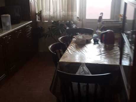 2 otaqlı köhnə tikili - Səbail r. - 80 m²