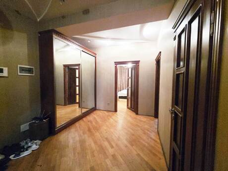 3-room apartment, 125 m², Şah İsmayıl Xətai: 370 000 ₼ 5