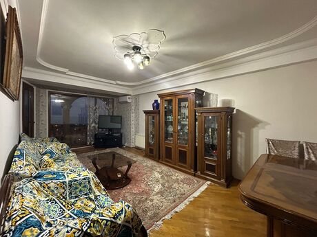 4 otaqlı köhnə tikili - 28 May m. - 120 m²