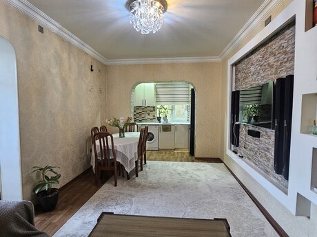 2 otaqlı köhnə tikili - 7-ci mikrorayon q. - 55 m²