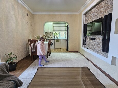 2 otaqlı köhnə tikili - 7-ci mikrorayon q. - 55 m²