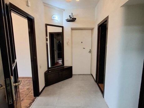 Объявление №6022055 - Баку, м. Элмляр Академиясы, 3-комн., 85 м², 4/8 этаж