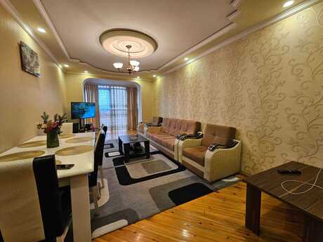 Elan №6022147 - Gəncə, Gəncə, 3 otaqlı, 70 m², 6/7 mərtəbə