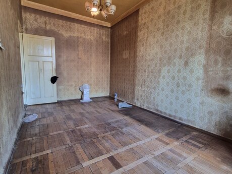 2 otaqlı köhnə tikili - Nəsimi r. - 65 m²