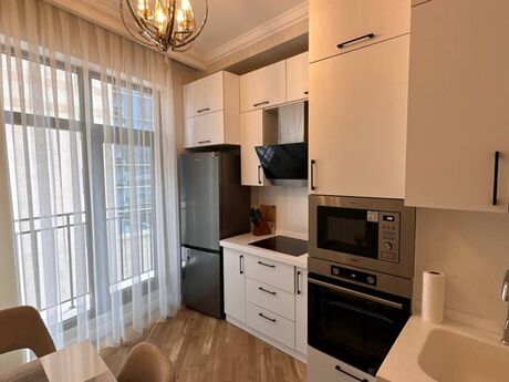 3 otaqlı yeni tikili - 28 May m. - 105 m²