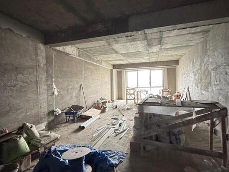 4 otaqlı yeni tikili - Nizami m. - 211 m²