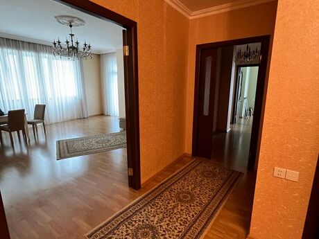 Kirayə 3 otaqlı mənzil, 150 m², 28 May: 1 500 ₼/ay 2