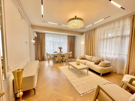 Elan №6022199 - Bakı, 28 May m., 3 otaqlı, 118 m², 4/15 mərtəbə