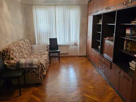 Объявление №6022210 - Баку, м. Элмляр Академиясы, 3-комн., 80 м², 4/5 этаж