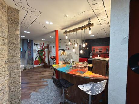 3 otaqlı köhnə tikili - İçəri Şəhər m. - 300 m²
