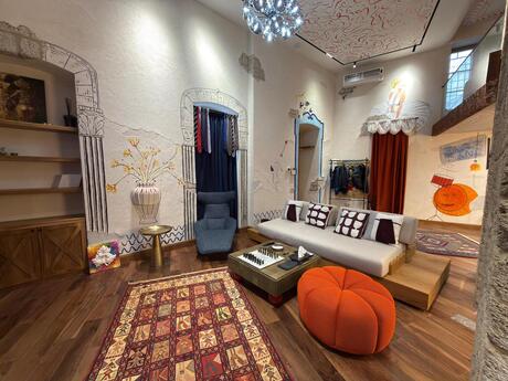 Объявление №6022373 - Баку, м. Ичеришехер, 3-комн., 300 м², 1/2 этаж