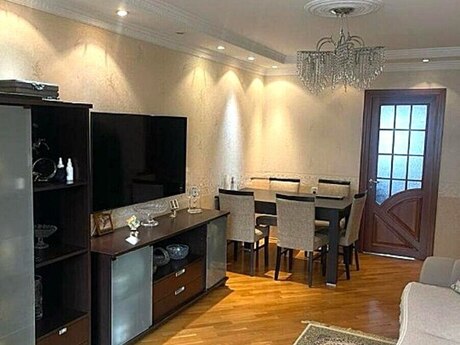 3 otaqlı köhnə tikili - Yasamal r. - 85 m²