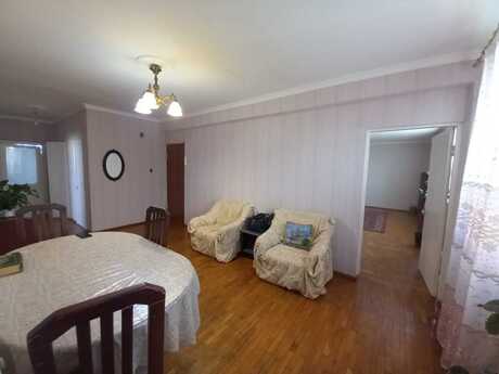 4 otaqlı yeni tikili - Xalqlar Dostluğu m. - 130 m²