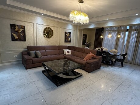 4 otaqlı yeni tikili - Nizami m. - 160 m²