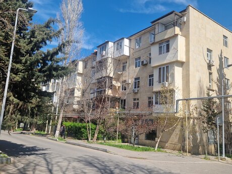 Объявление №5166476 - Баку, м. Низами, 4-комн., 85 м², 5/5 этаж