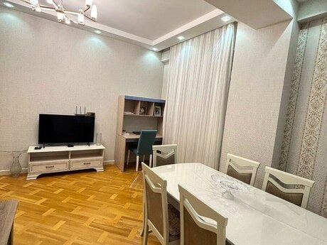 2 otaqlı yeni tikili - İnşaatçılar m. - 80 m²