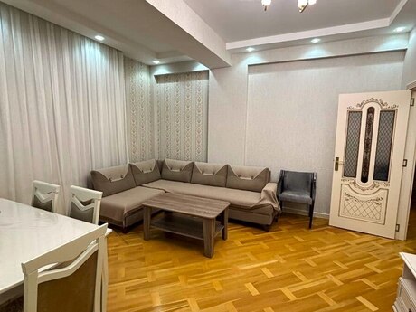 2 otaqlı yeni tikili - İnşaatçılar m. - 80 m²