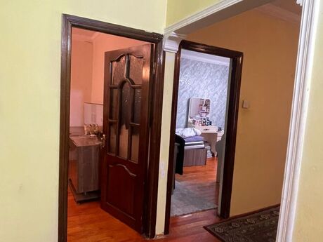 3 otaqlı köhnə tikili - Azadlıq Prospekti m. - 90 m²