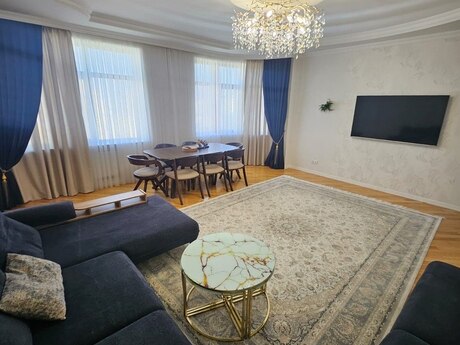 Elan №6022612 - Bakı, Nərimanov r., 3 otaqlı, 130 m², 13/18 mərtəbə