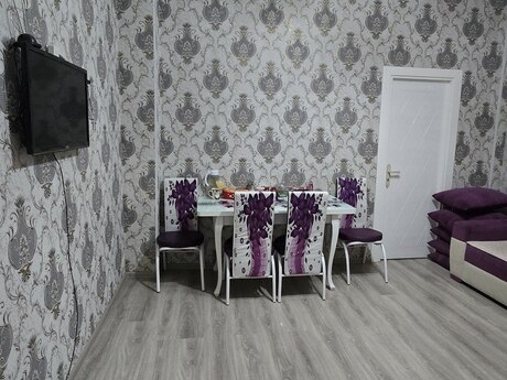 2 otaqlı köhnə tikili - Ağ şəhər q. - 41 m²