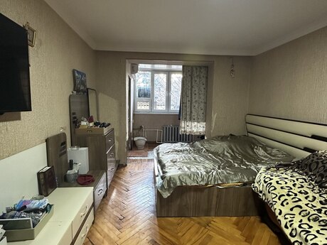 3 otaqlı köhnə tikili - Gənclik m. - 100 m²