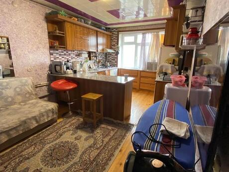 4 otaqlı köhnə tikili - Həzi Aslanov m. - 105 m²