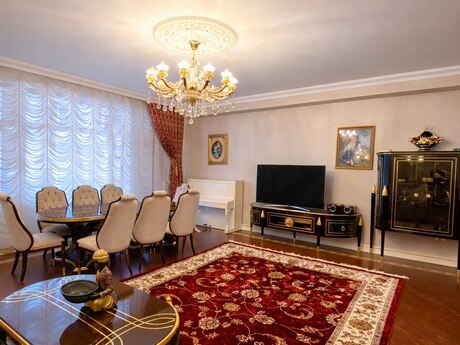 4 otaqlı yeni tikili - Nəsimi r. - 210 m²