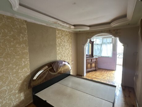 4 otaqlı köhnə tikili - Lökbatan q. - 82 m²