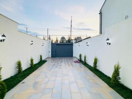 4 otaqlı həyət evi/bağ evi - Şüvəlan q. - 140 m²
